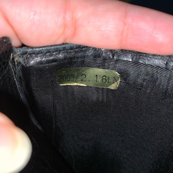 Authentic chanel wallet - Picture 9 of 15